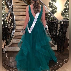 Emerald ball gown/ prom dress/ formal dress